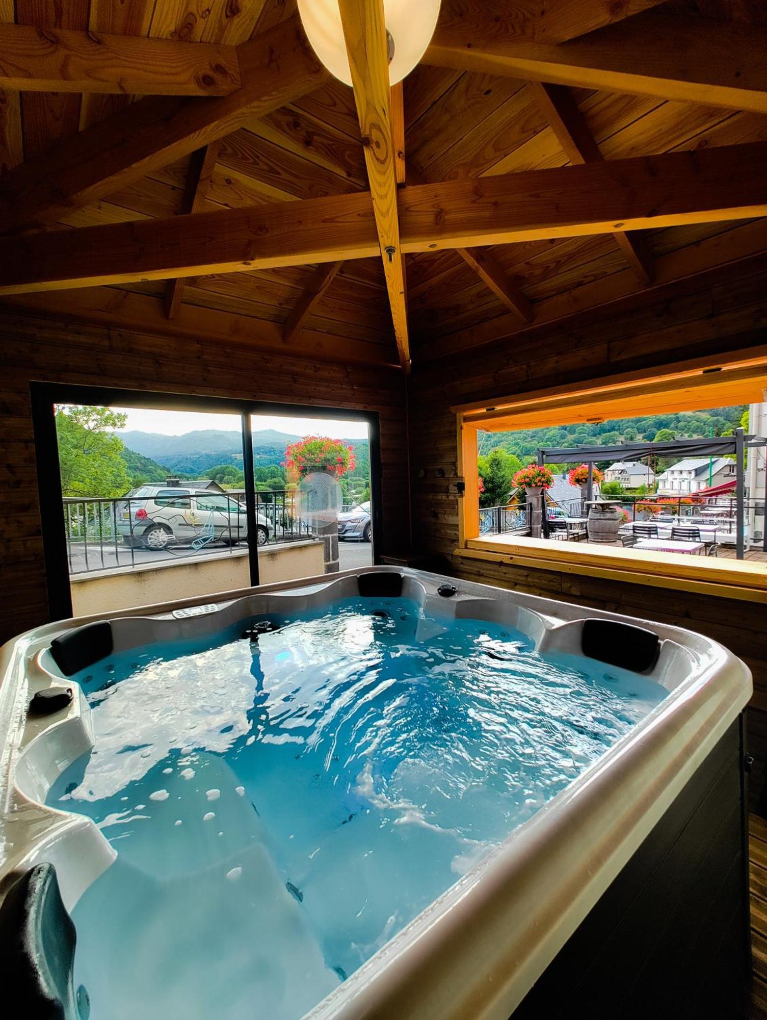 Logis Hotel Le Beau Site Chambon-sur-Lac Εξωτερικό φωτογραφία