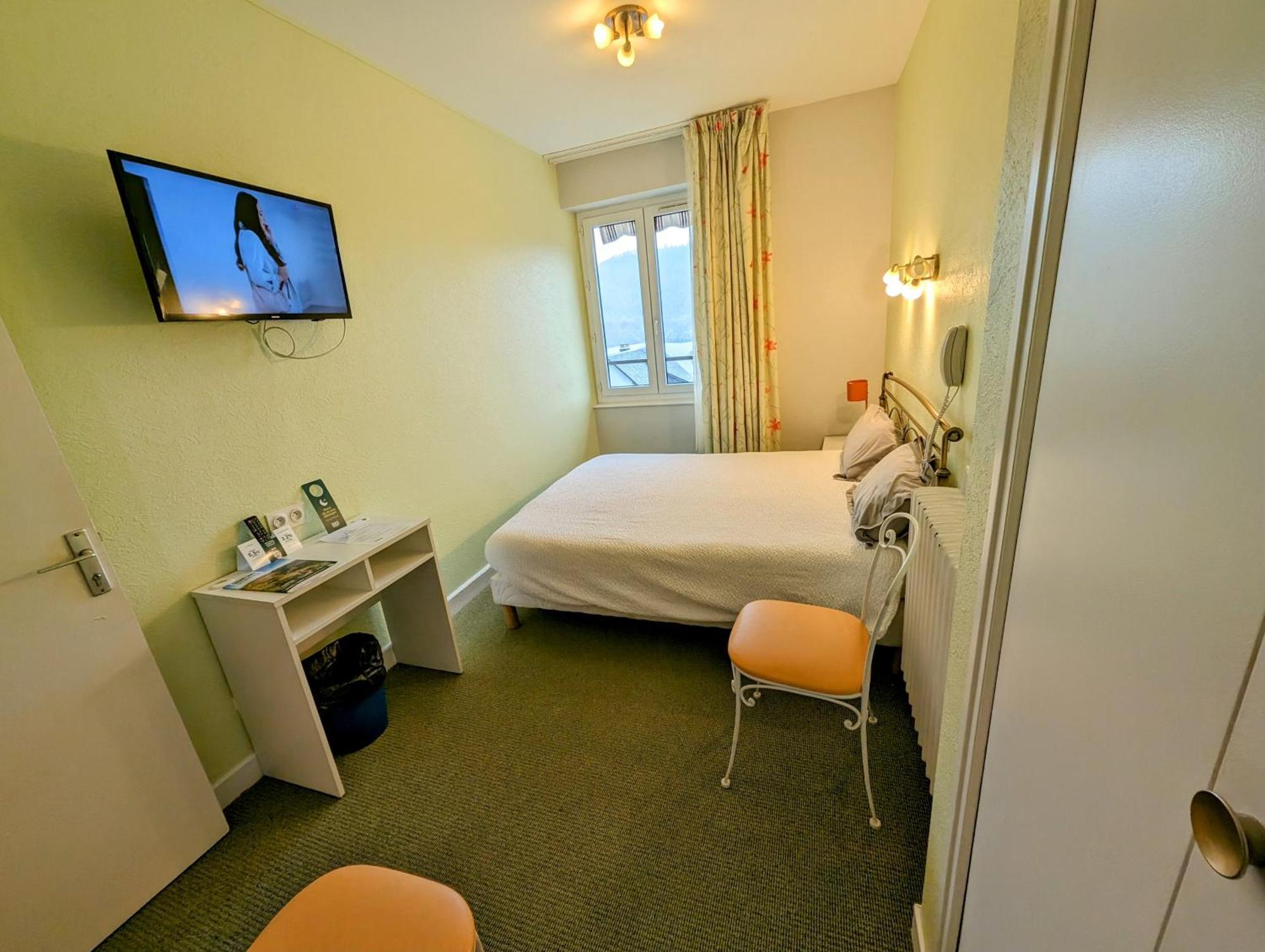 Logis Hotel Le Beau Site Chambon-sur-Lac Εξωτερικό φωτογραφία
