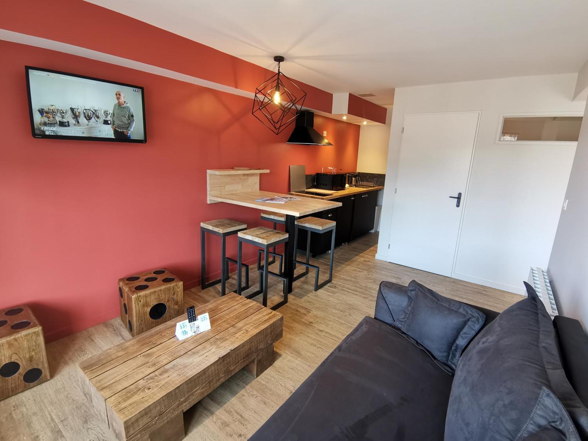 Logis Hotel Le Beau Site Chambon-sur-Lac Εξωτερικό φωτογραφία